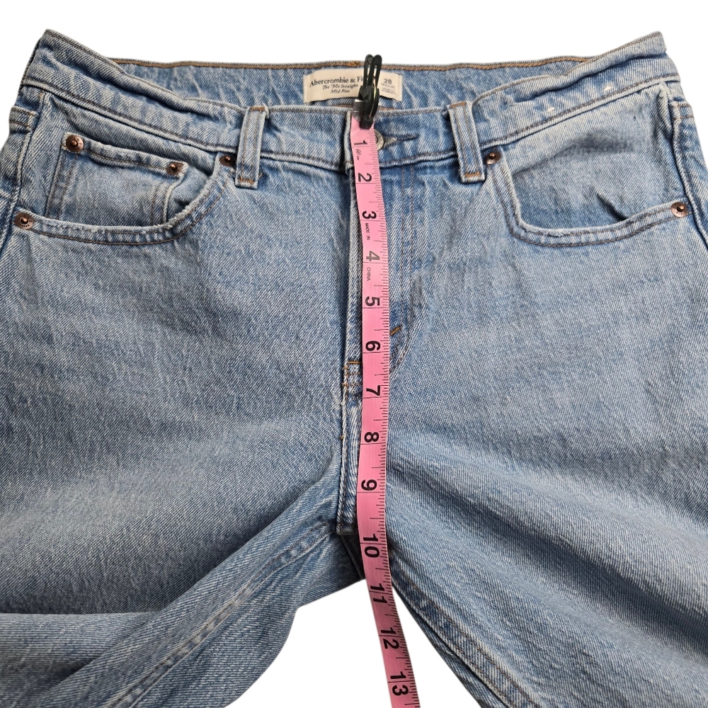 Abercrombie & Fitch Women Sz 28 The 90s Straight Mid-Rise Medium Wash Denim Jean - Picture 13 of 15